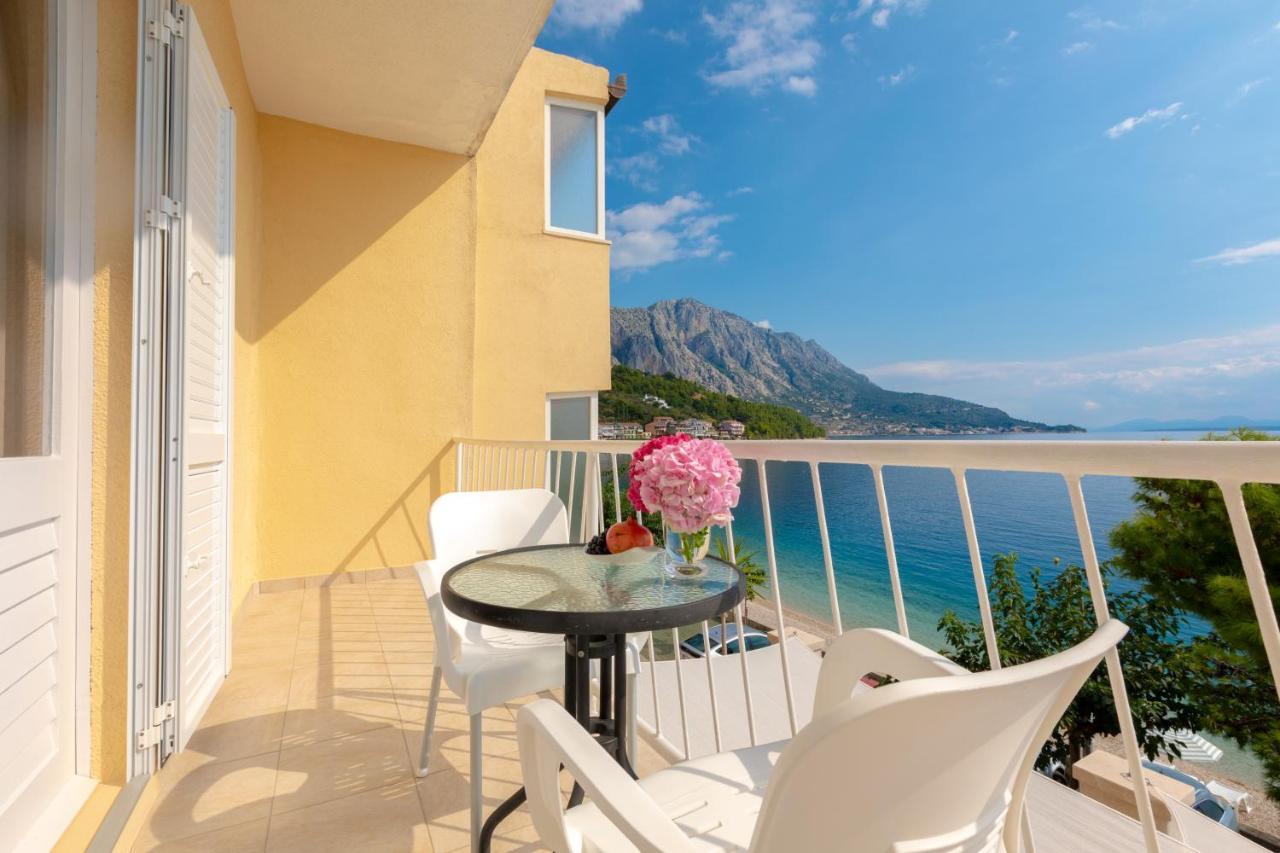 Beach Apartment Estelle Подгора Экстерьер фото