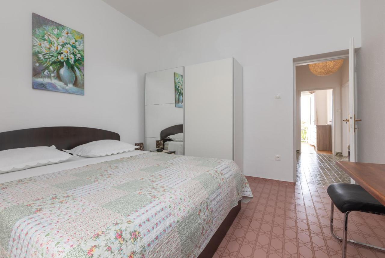 Beach Apartment Estelle Подгора Экстерьер фото